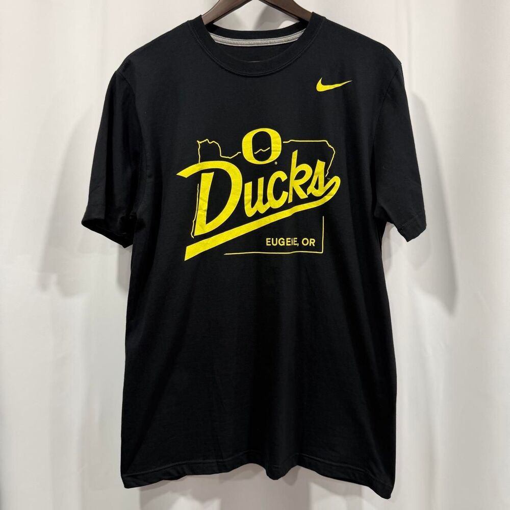 Nike Men's Black T-shirt
